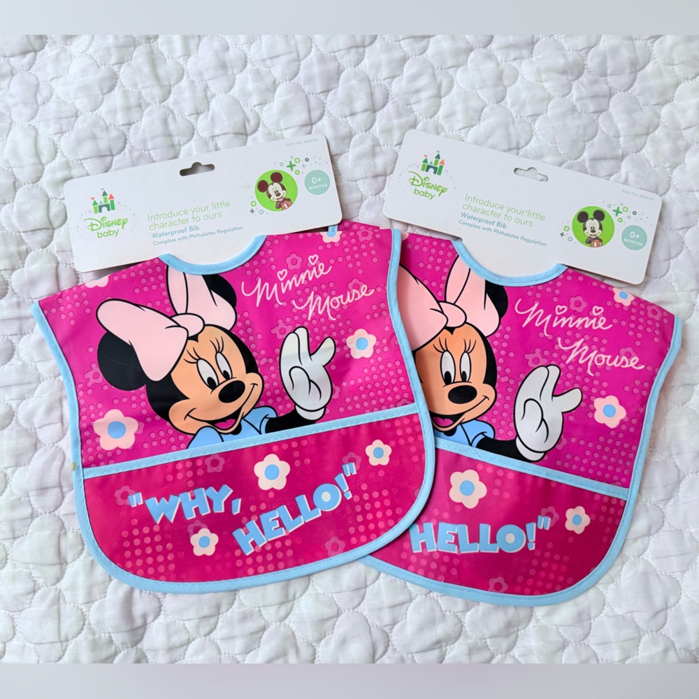 Disney Baby Minnie Mouse Set of 2 Waterproof roof Pocket Bibs Sz 0+